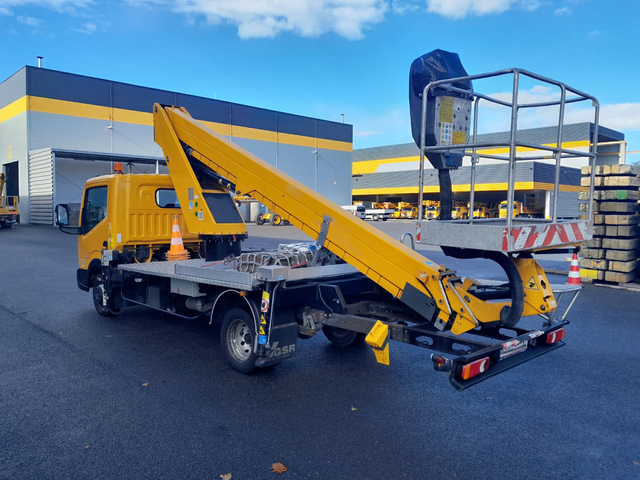 GSR E200T Comfort X - Vazdušna platforma montirana na kamion: slika 2 GSR E200T Comfort X - Vazdušna platforma montirana na kamion: slika 2