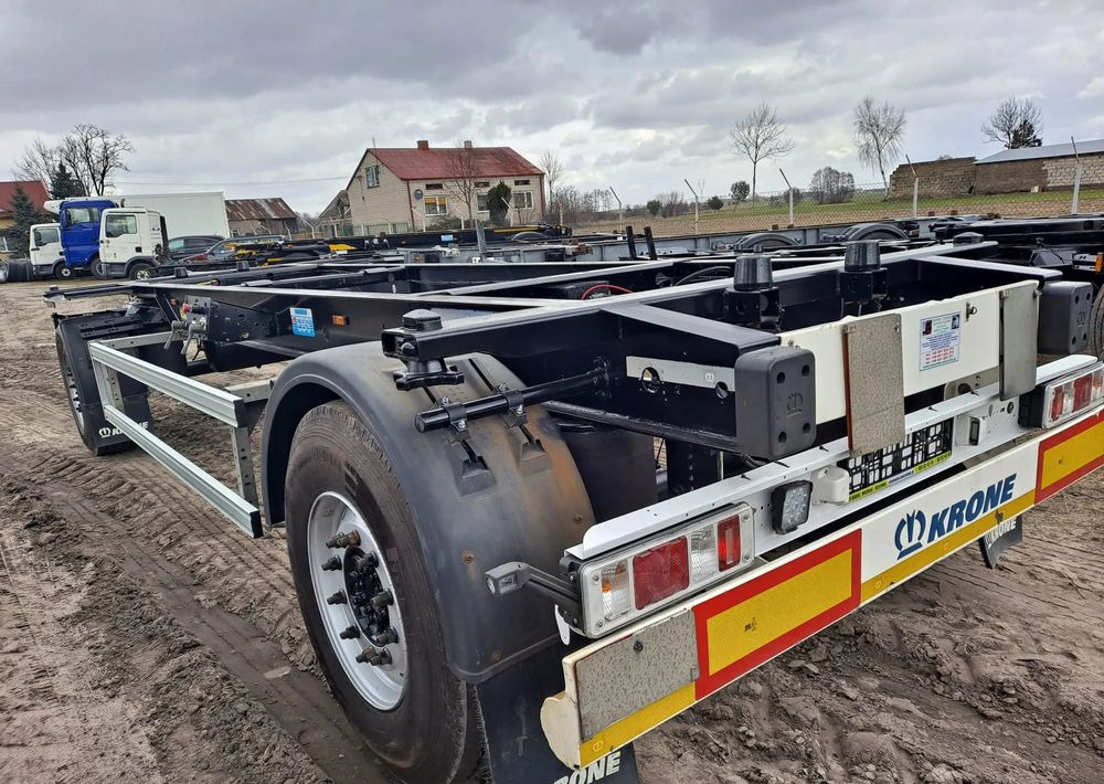 Krone Przyczepa Krone BDF 2017 rok - Prikolica za prevoz kontejnera/ Prikolica sa promenjivim sandukom: slika 4 Krone Przyczepa Krone BDF 2017 rok - Prikolica za prevoz kontejnera/ Prikolica sa promenjivim sandukom: slika 4
