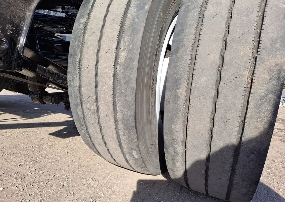 Krone Przyczepa Krone BDF 2017r - Prikolica za prevoz kontejnera/ Prikolica sa promenjivim sandukom: slika 5 Krone Przyczepa Krone BDF 2017r - Prikolica za prevoz kontejnera/ Prikolica sa promenjivim sandukom: slika 5