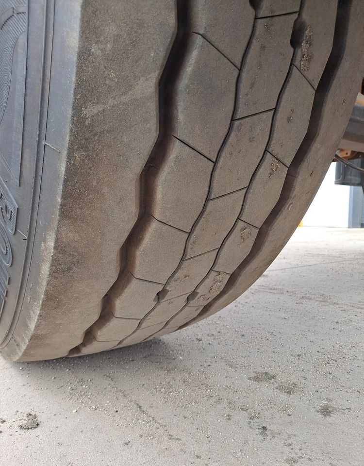 Krone Przyczepa Krone BDF - Prikolica za prevoz kontejnera/ Prikolica sa promenjivim sandukom: slika 4 Krone Przyczepa Krone BDF - Prikolica za prevoz kontejnera/ Prikolica sa promenjivim sandukom: slika 4