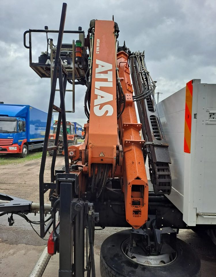 MAN TGS 26.400 Budowlanka Euro 6 - Kamion sa tovarnim sandukom, Kamion sa dizalicom: slika 4 MAN TGS 26.400 Budowlanka Euro 6 - Kamion sa tovarnim sandukom, Kamion sa dizalicom: slika 4