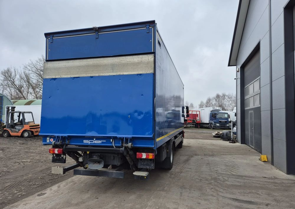 Mercedes-Benz Atego 1330 Euro 6 - Kamion sa zatvorenim sandukom: slika 3 Mercedes-Benz Atego 1330 Euro 6 - Kamion sa zatvorenim sandukom: slika 3