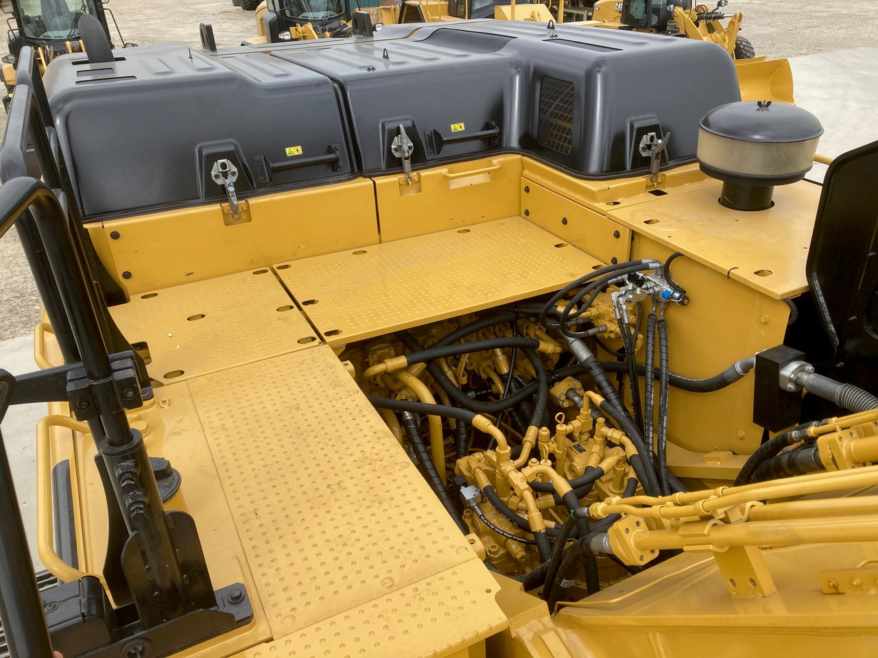 Bager za obradu otpada/ Industrije CATERPILLAR 352F Material Handler: slika 7 Bager za obradu otpada/ Industrije CATERPILLAR 352F Material Handler: slika 7