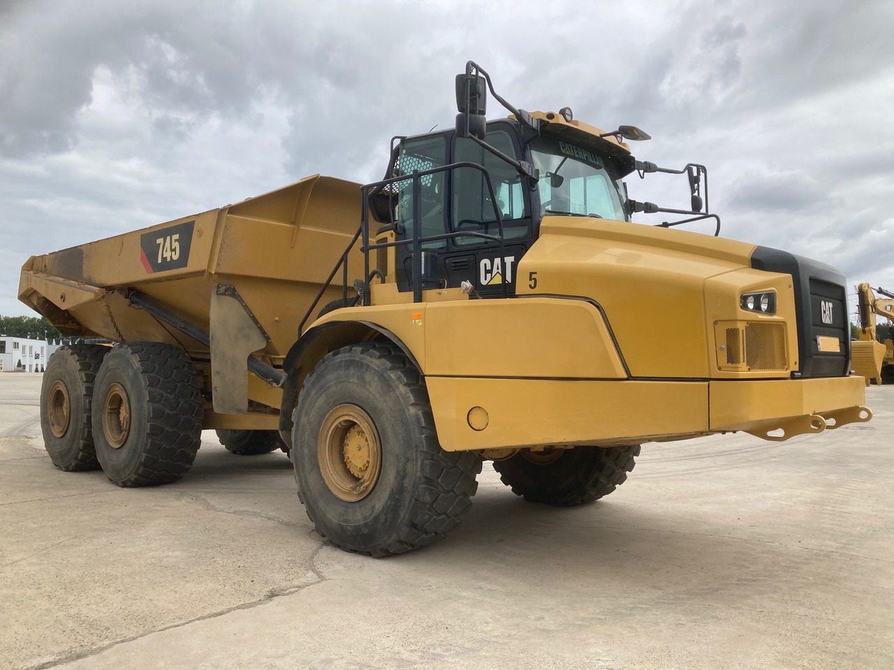 CATERPILLAR 745 - Zglobni kiper: slika 4 CATERPILLAR 745 - Zglobni kiper: slika 4