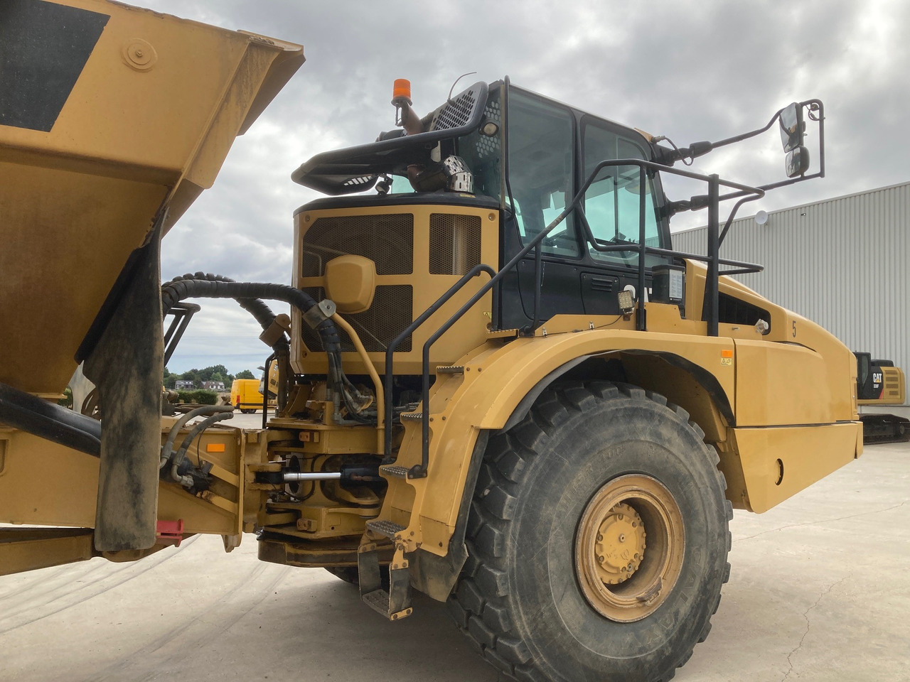 CATERPILLAR 745 - Zglobni kiper: slika 5 CATERPILLAR 745 - Zglobni kiper: slika 5
