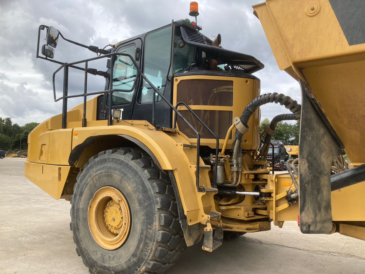 CATERPILLAR 745 - Zglobni kiper: slika 2 CATERPILLAR 745 - Zglobni kiper: slika 2