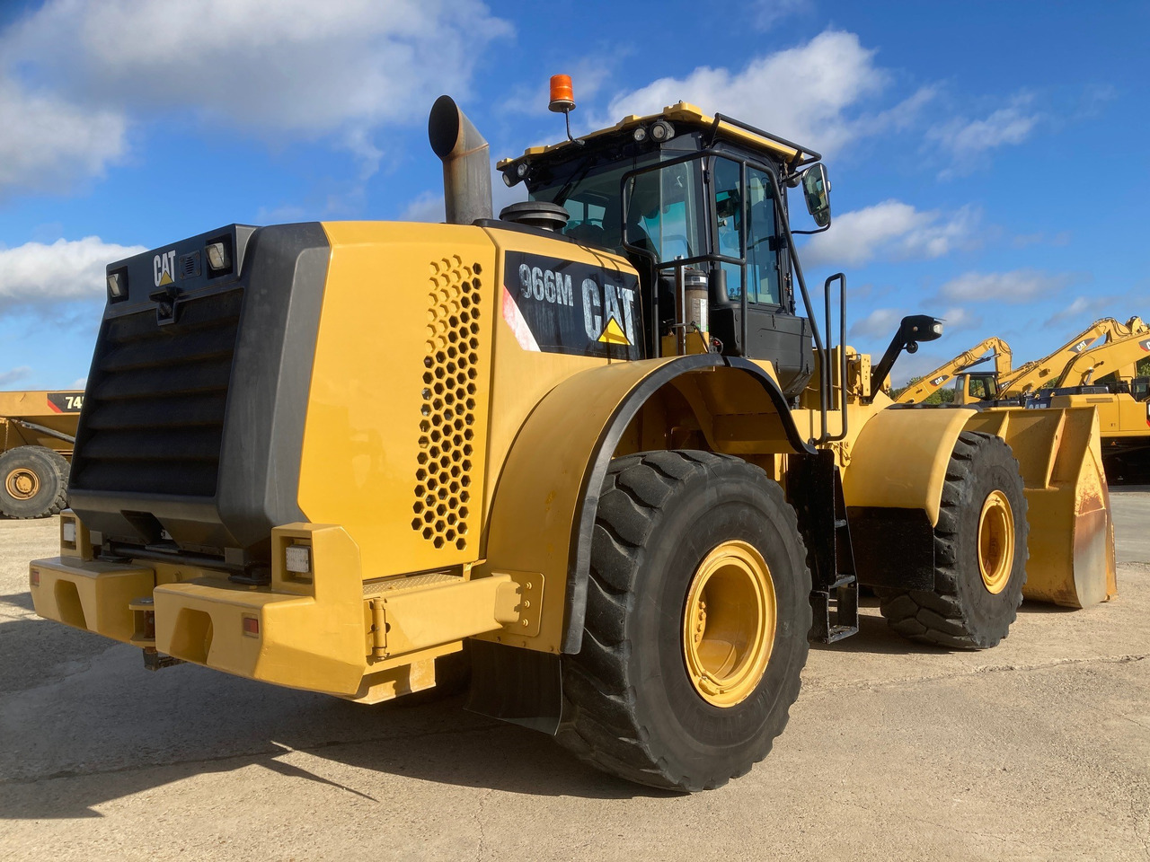 CATERPILLAR 966M - Utovarivač točkaš: slika 4 CATERPILLAR 966M - Utovarivač točkaš: slika 4