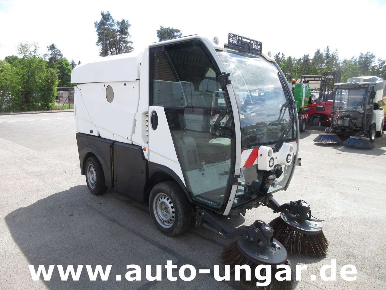 BUCHER CityCat CC1000 ERSATZTEILTRÄGER Kehrmaschine SPAREPARTS - Autočistilica: slika 2 BUCHER CityCat CC1000 ERSATZTEILTRÄGER Kehrmaschine SPAREPARTS - Autočistilica: slika 2