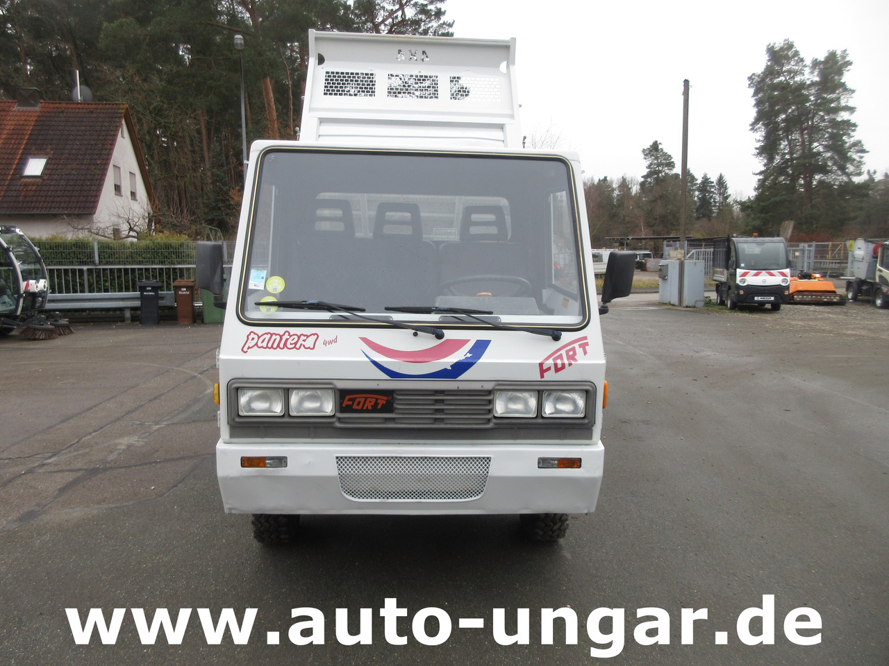 FORT Pantera 4WD Comaca Car 4x4 3-Seiten Kipper Untersetzung 40km/h Agricultural - Traktorska prikolica za farmu/ Kiper: slika 2 FORT Pantera 4WD Comaca Car 4x4 3-Seiten Kipper Untersetzung 40km/h Agricultural - Traktorska prikolica za farmu/ Kiper: slika 2