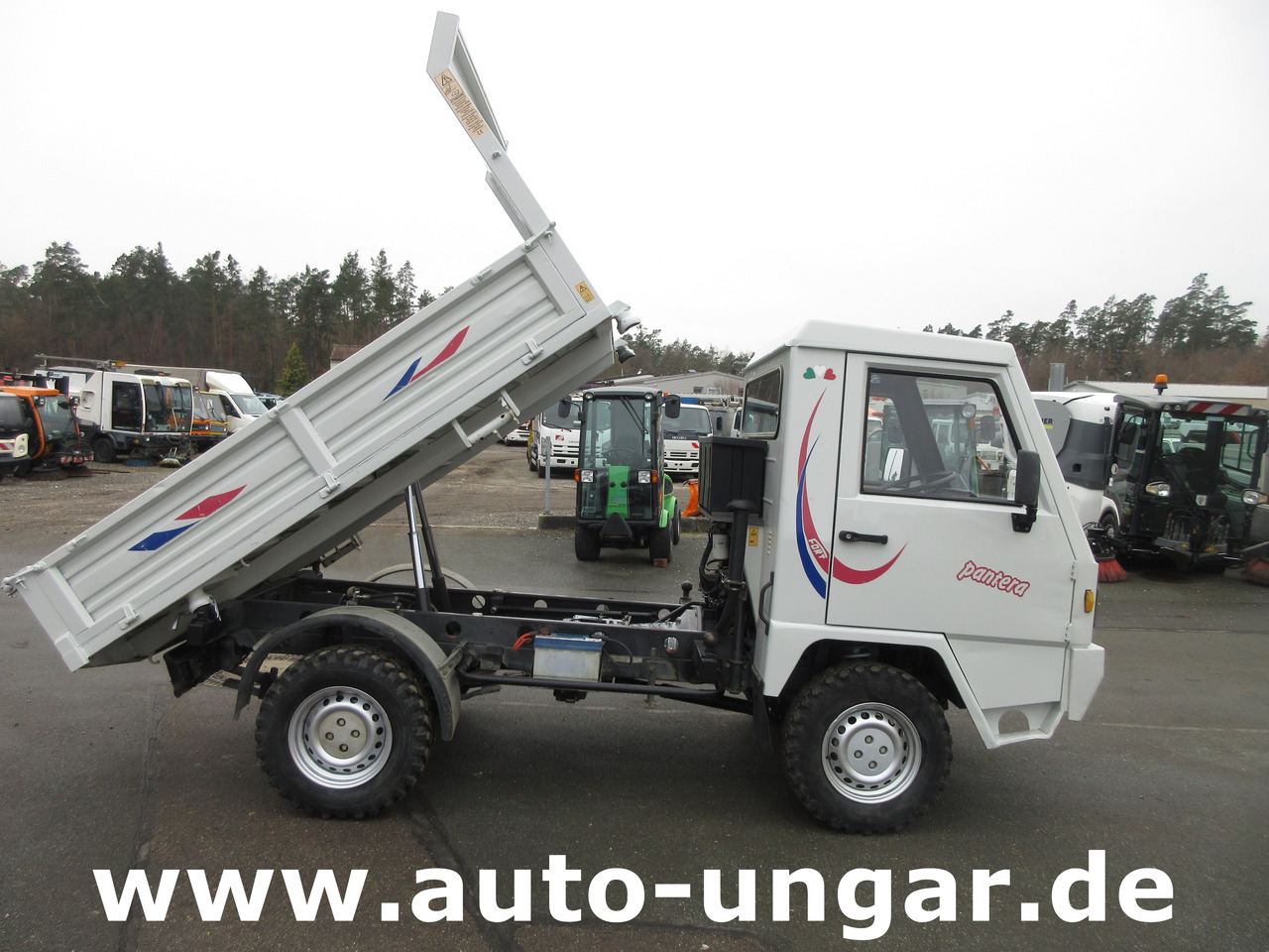 FORT Pantera 4WD Comaca Car 4x4 3-Seiten Kipper Untersetzung 40km/h Agricultural - Traktorska prikolica za farmu/ Kiper: slika 5 FORT Pantera 4WD Comaca Car 4x4 3-Seiten Kipper Untersetzung 40km/h Agricultural - Traktorska prikolica za farmu/ Kiper: slika 5