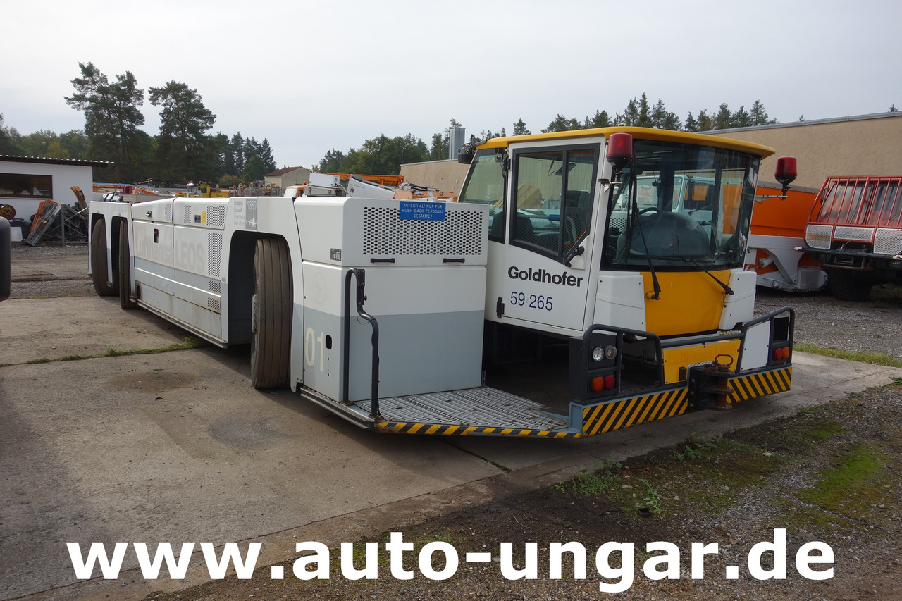 Goldhofer AST-1X 1360 Allradlenkung 6x6 towbarless Pushback Airbus A380 Deutz TCD 2015 V08 - 1.360PS - Aerodromski traktor: slika 1 Goldhofer AST-1X 1360 Allradlenkung 6x6 towbarless Pushback Airbus A380 Deutz TCD 2015 V08 - 1.360PS - Aerodromski traktor: slika 1