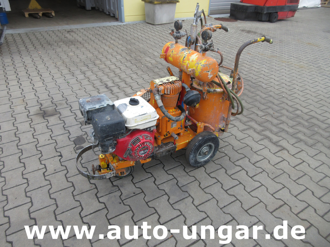 Greggory Roadmarking Straßenmarkiermaschine Hofmann Graco LineLazer Euroliners - Mašina za asfalt: slika 1 Greggory Roadmarking Straßenmarkiermaschine Hofmann Graco LineLazer Euroliners - Mašina za asfalt: slika 1