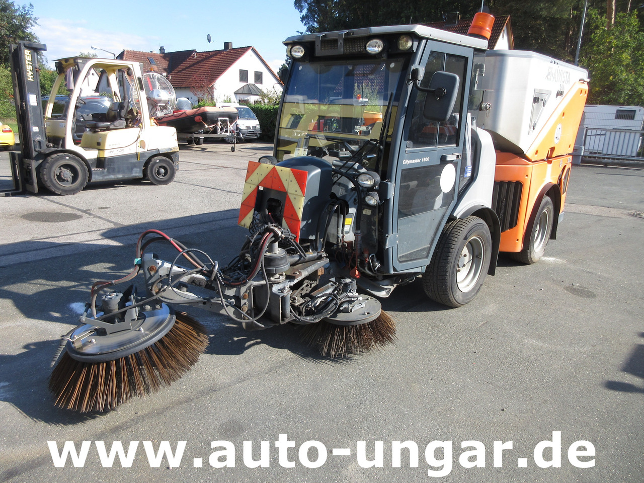 Hako CM 1600 Kehrmaschine 4x4 Baujahr 2018 3 Besen MOTORSCHADEN - Autočistilica: slika 3 Hako CM 1600 Kehrmaschine 4x4 Baujahr 2018 3 Besen MOTORSCHADEN - Autočistilica: slika 3