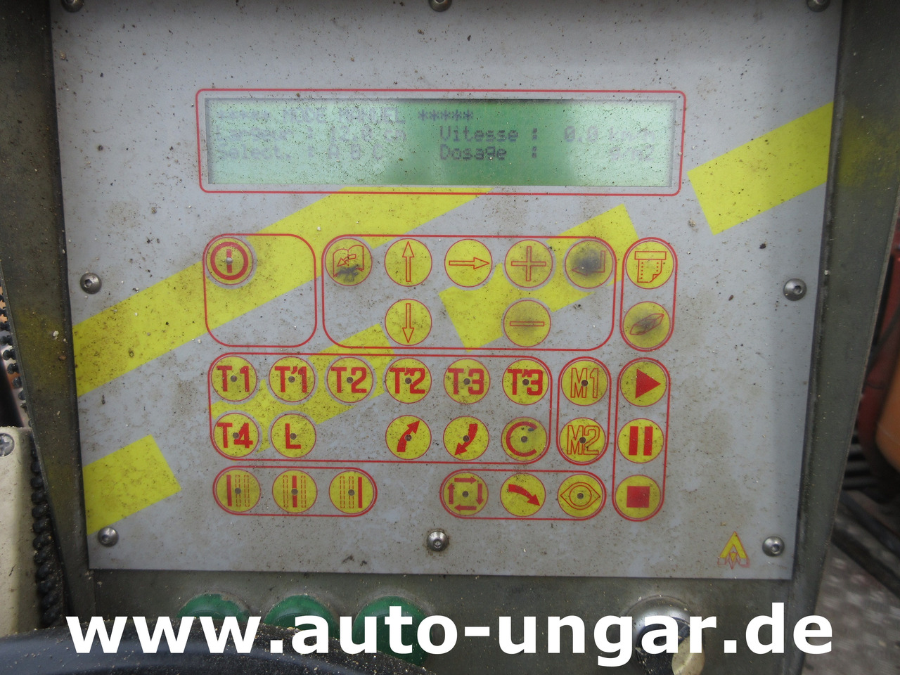 Mašina za asfalt Hofmann H75 - 1000 Thermoplastic Roadmarking Machine Truck Mounted Hot Paint: slika 16