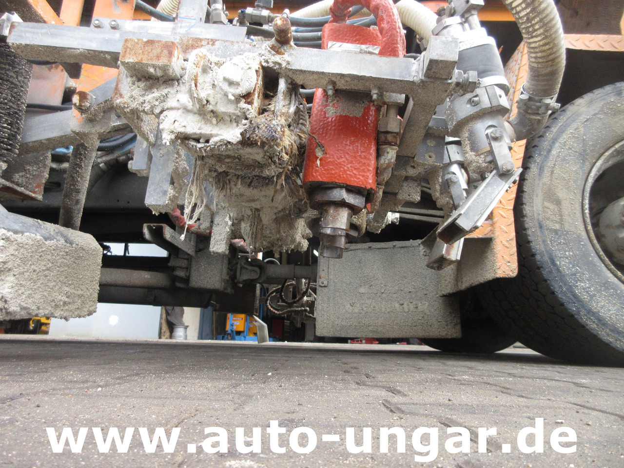 Mašina za asfalt Hofmann H75 - 1000 Thermoplastic Roadmarking Machine Truck Mounted Hot Paint: slika 14