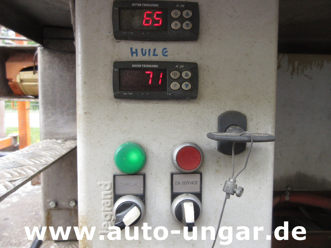 Mašina za asfalt Hofmann H75 - 1000 Thermoplastic Roadmarking Machine Truck Mounted Hot Paint: slika 9