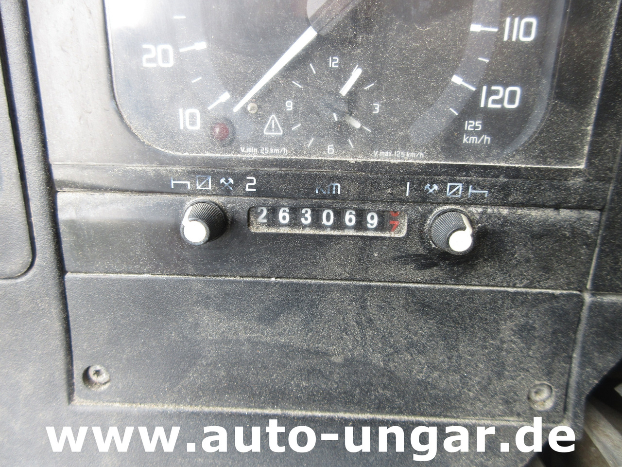 Mašina za asfalt Hofmann H75 - 1000 Thermoplastic Roadmarking Machine Truck Mounted Hot Paint: slika 31