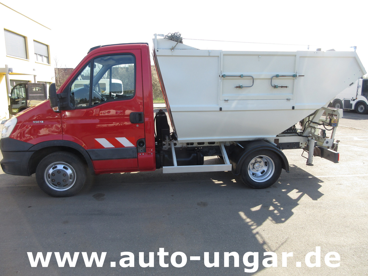 Iveco 35C13 TECNO URBIS 6 Müllwagen 3.500kg Micro BOM Mini Garbage Truck - Kamion za smeće: slika 4 Iveco 35C13 TECNO URBIS 6 Müllwagen 3.500kg Micro BOM Mini Garbage Truck - Kamion za smeće: slika 4