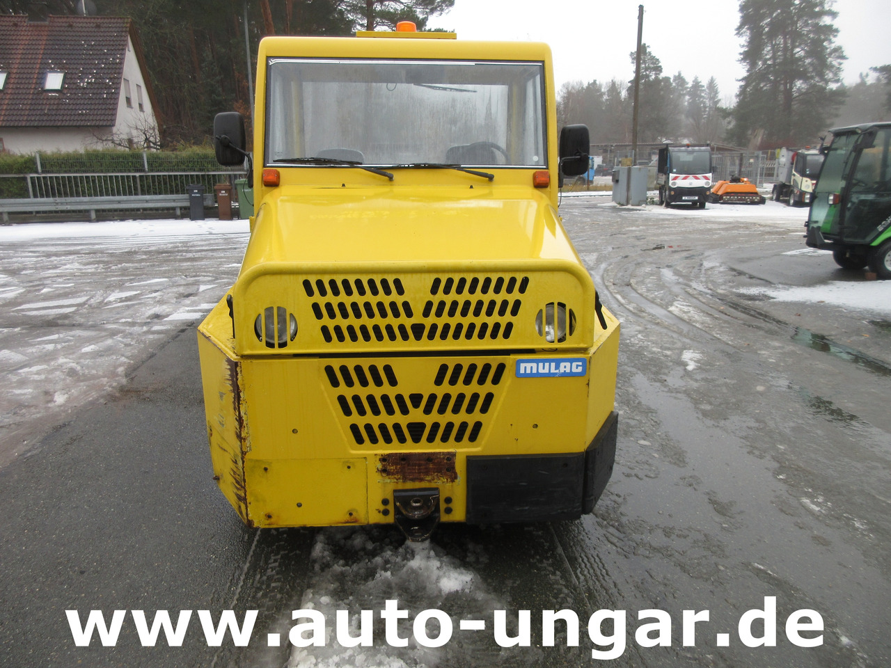 MULAG Comet 6D Diesel Schlepper Push-Back GSE Gepäckwagen - Traktor za prtljag: slika 2 MULAG Comet 6D Diesel Schlepper Push-Back GSE Gepäckwagen - Traktor za prtljag: slika 2