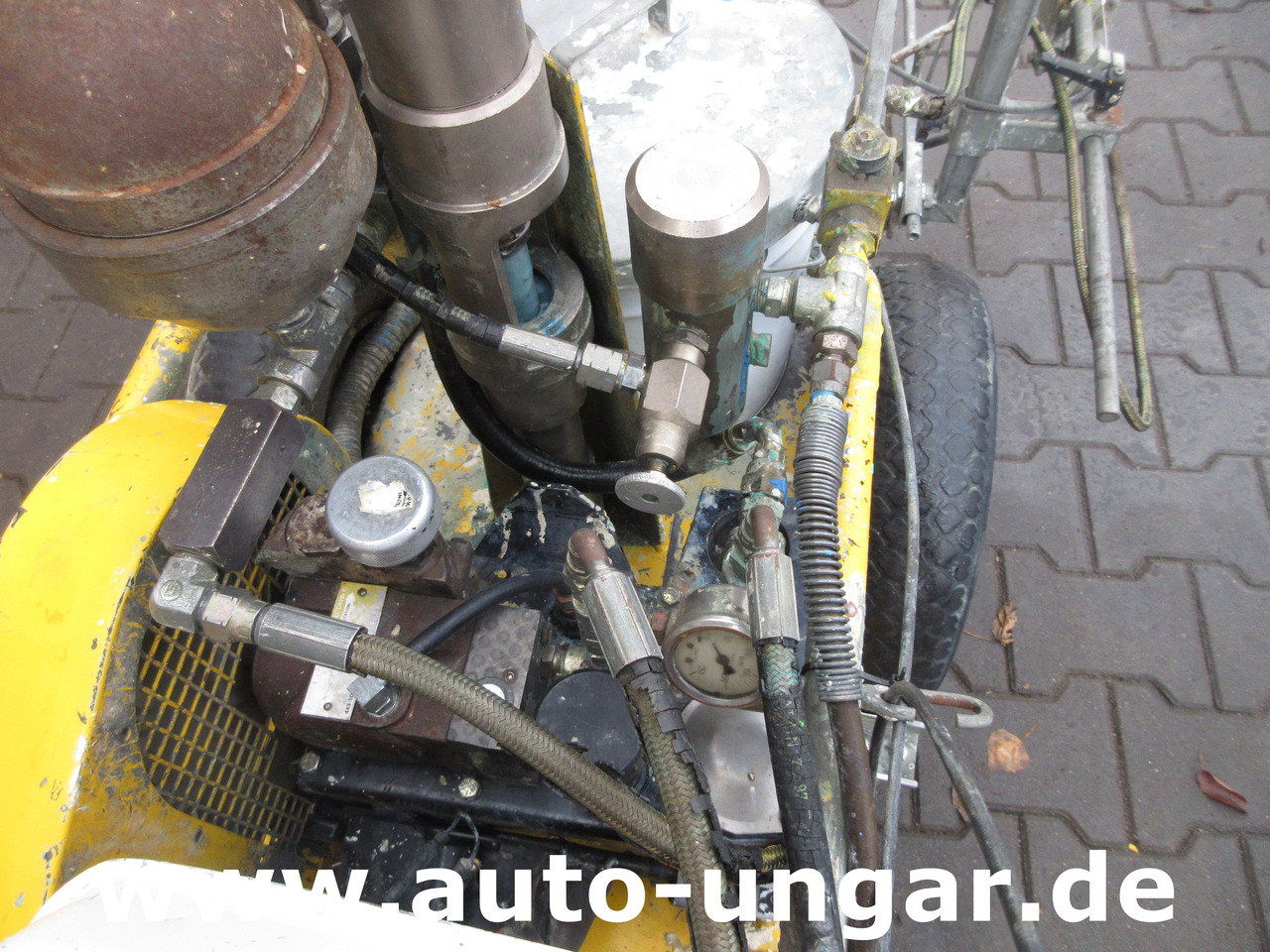 ProSign Citadine Graco LineLazer Airless Road Marking Machine Straßenmarkiermaschine Markiermaschine - Mašina za asfalt: slika 4 ProSign Citadine Graco LineLazer Airless Road Marking Machine Straßenmarkiermaschine Markiermaschine - Mašina za asfalt: slika 4