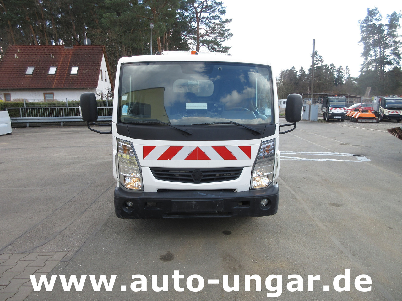Renault Maxity 130 Müllwagen 3.500kg Lifter Presse Kipper Provence Benne Medium - Kamion za smeće: slika 2 Renault Maxity 130 Müllwagen 3.500kg Lifter Presse Kipper Provence Benne Medium - Kamion za smeće: slika 2