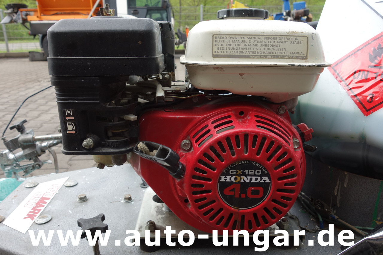 Titan Promark 690 Graco LineLazer Airless Roadmarking Machine Markiermaschine - Mašina za asfalt: slika 3 Titan Promark 690 Graco LineLazer Airless Roadmarking Machine Markiermaschine - Mašina za asfalt: slika 3