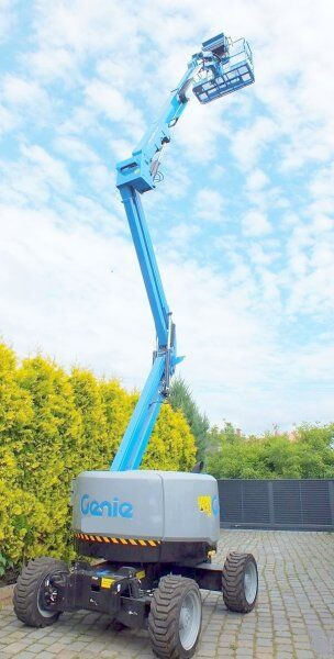 Genie top! Z45 XC - Zglobna platforma: slika 1 Genie top! Z45 XC - Zglobna platforma: slika 1