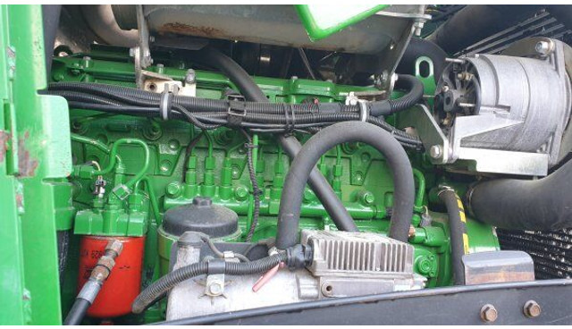 Kombajn za šumarstvo John Deere 1270E 6W: slika 6