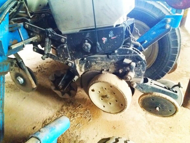 Kinze 3000 (8x lines 75 - Mašina za preciznu setvu: slika 5 Kinze 3000 (8x lines 75 - Mašina za preciznu setvu: slika 5