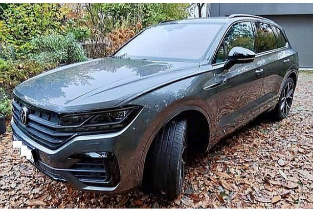 Automobil Volkswagen Touareg 3.0 TDi R-line 4-motion: slika 7 Automobil Volkswagen Touareg 3.0 TDi R-line 4-motion: slika 7