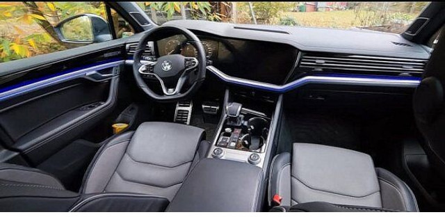 Volkswagen Touareg 3.0 TDi R-line 4-motion - Automobil: slika 4 Volkswagen Touareg 3.0 TDi R-line 4-motion - Automobil: slika 4