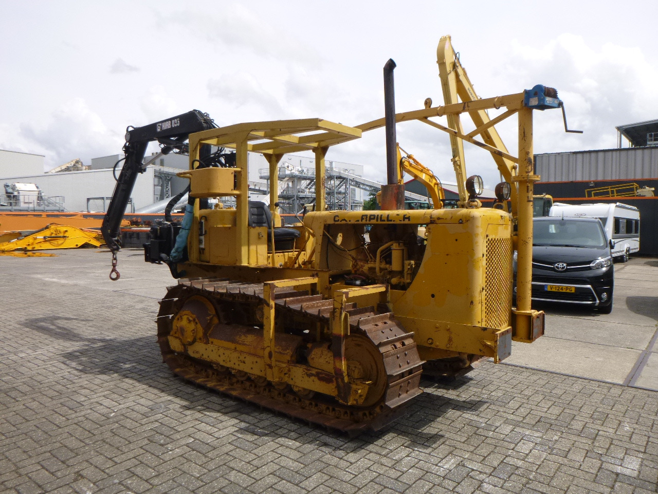 CATERPILLAR D4D - Mašina za polaganje cevi: slika 5 CATERPILLAR D4D - Mašina za polaganje cevi: slika 5