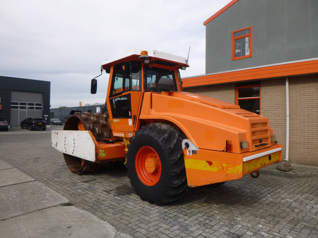 DYNAPAC CA602PD - Kompaktor: slika 2 DYNAPAC CA602PD - Kompaktor: slika 2