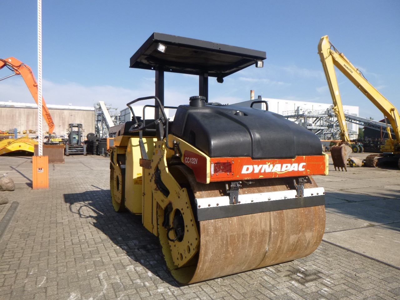 DYNAPAC CC432V - Valjak za puteve: slika 5 DYNAPAC CC432V - Valjak za puteve: slika 5