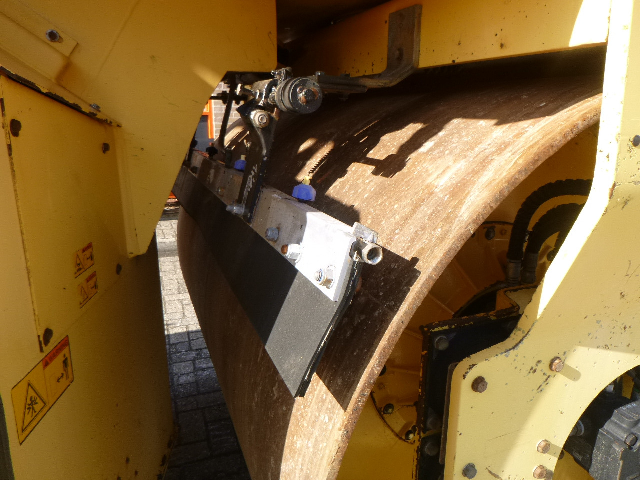 Valjak za puteve DYNAPAC CC432V: slika 16 Valjak za puteve DYNAPAC CC432V: slika 16