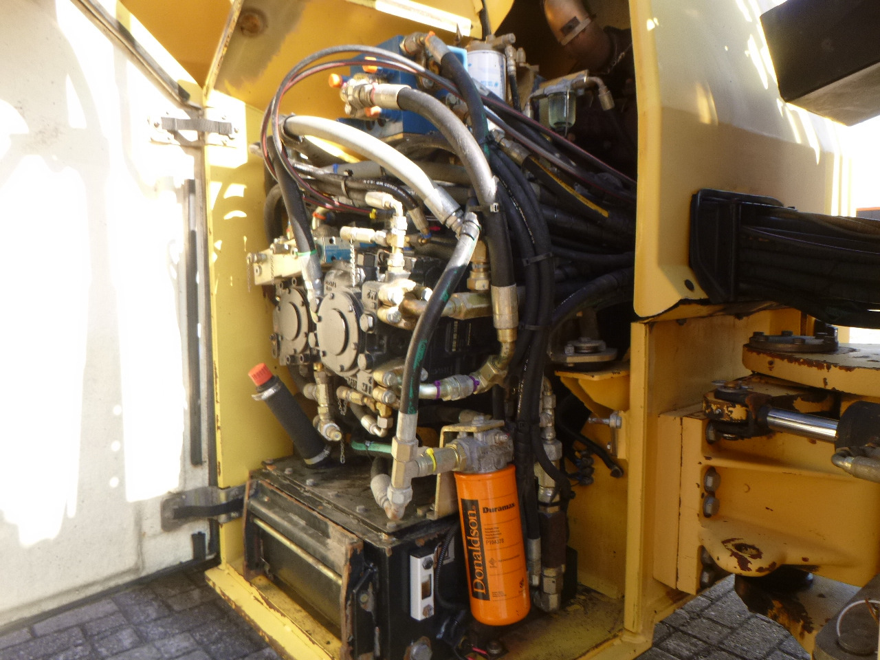 Valjak za puteve DYNAPAC CC432V: slika 23 Valjak za puteve DYNAPAC CC432V: slika 23