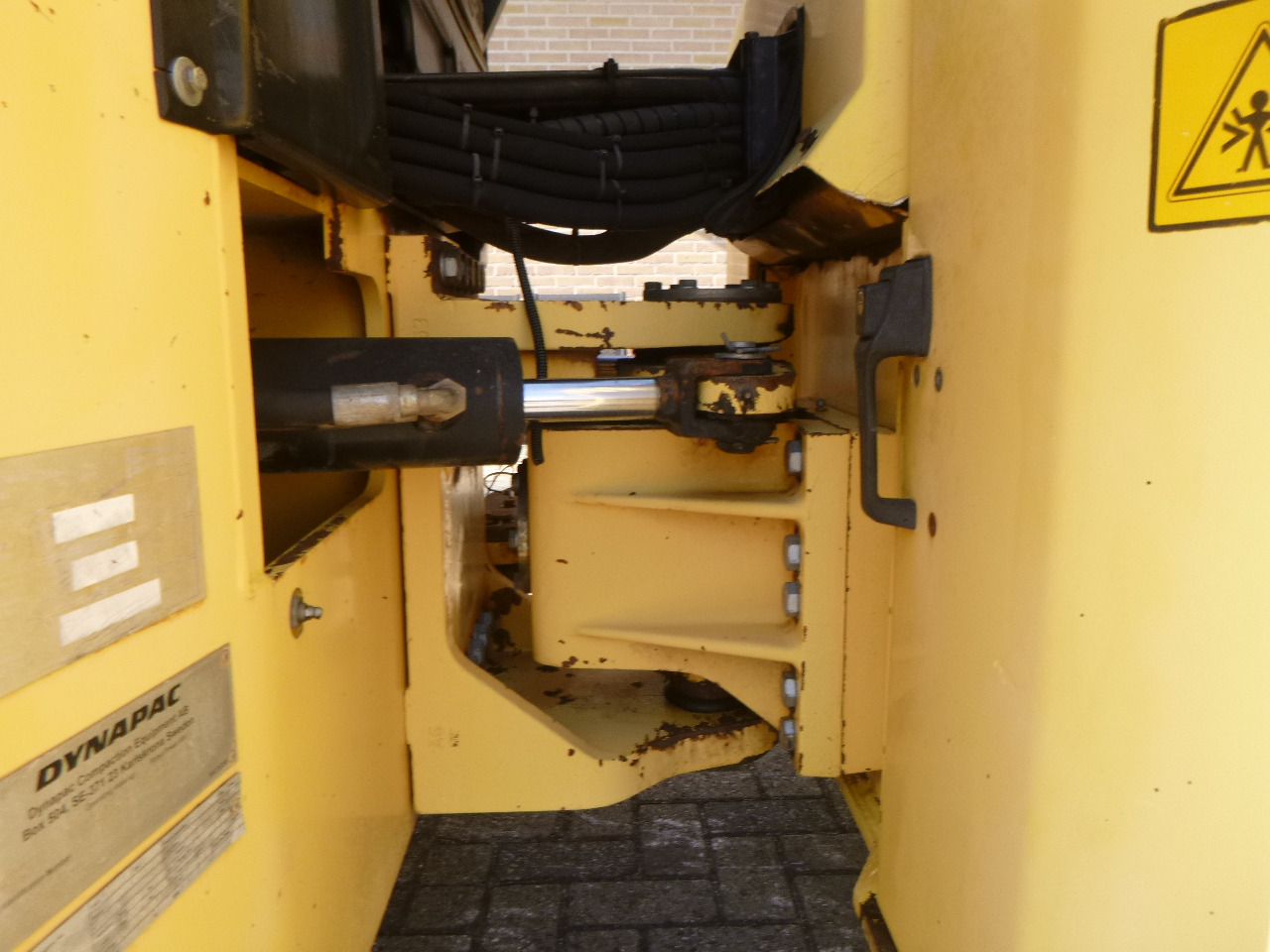 Valjak za puteve DYNAPAC CC432V: slika 26 Valjak za puteve DYNAPAC CC432V: slika 26