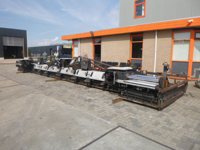DYNAPAC SB1250PL - Asfaltni finišer: slika 4 DYNAPAC SB1250PL - Asfaltni finišer: slika 4