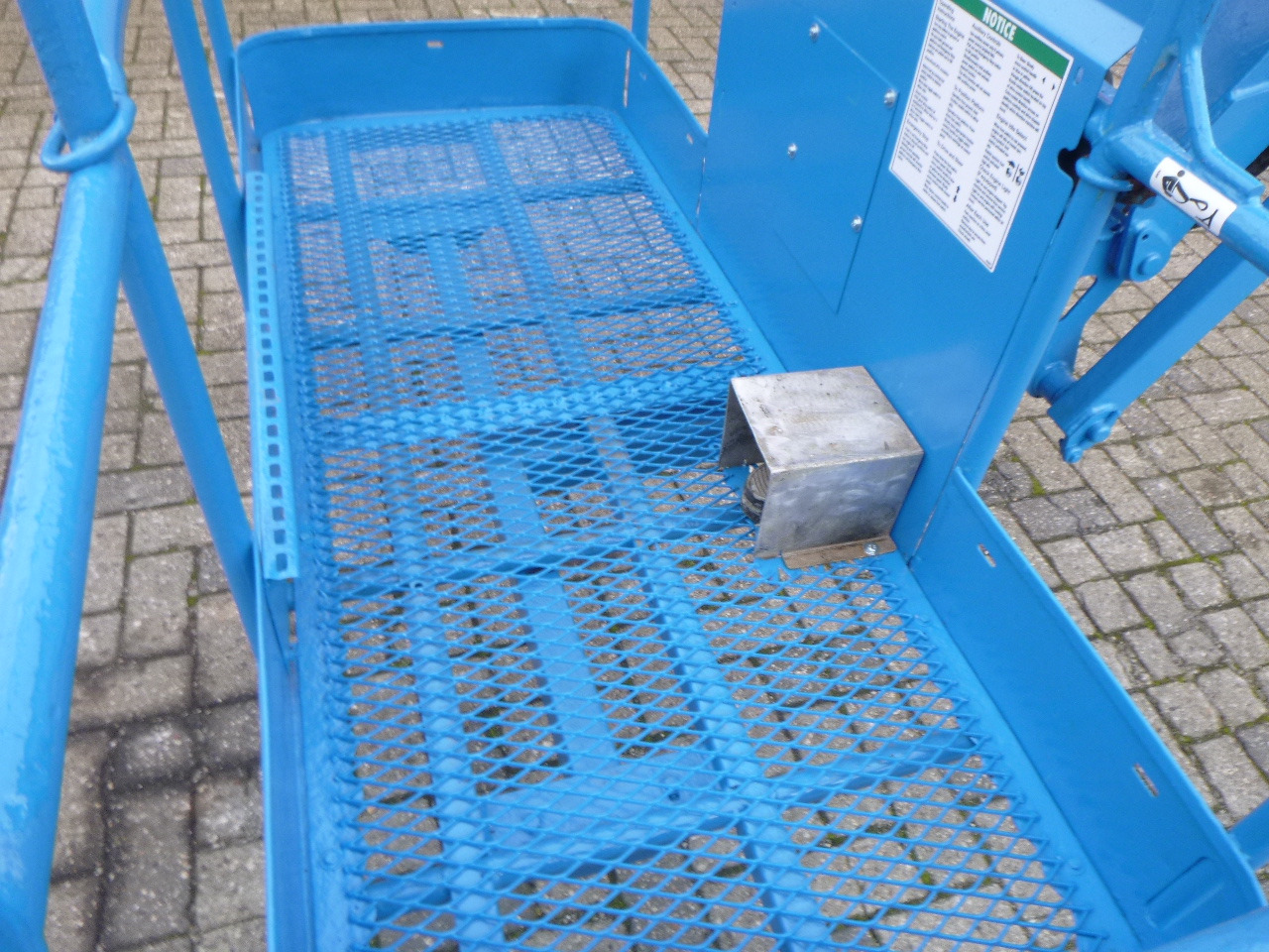 Zglobna platforma GENIE Z45-25: slika 10