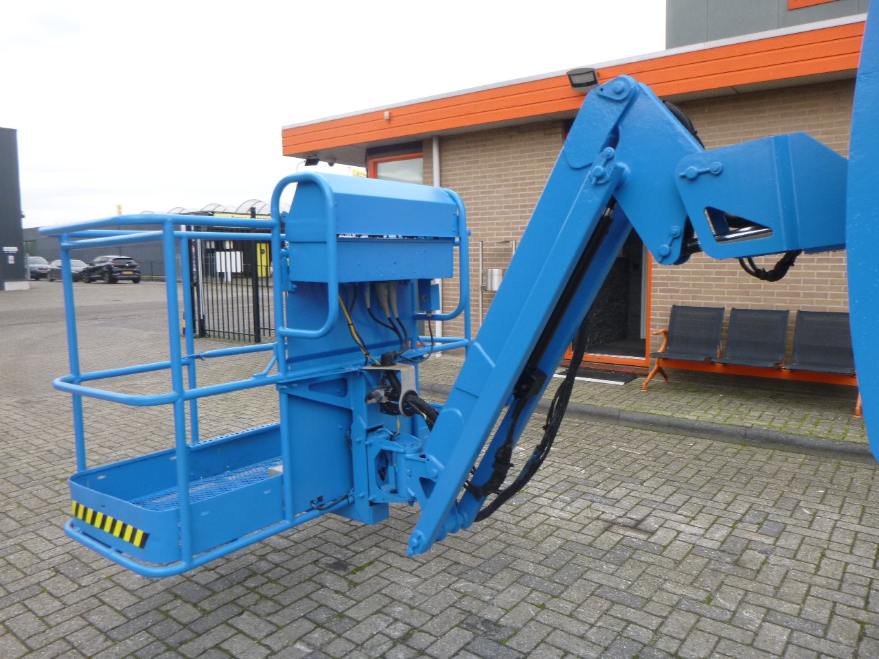 Zglobna platforma GENIE Z45-25: slika 11