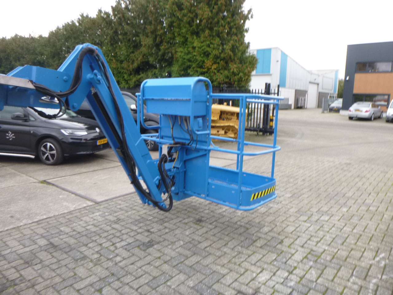 Zglobna platforma GENIE Z45-25: slika 20