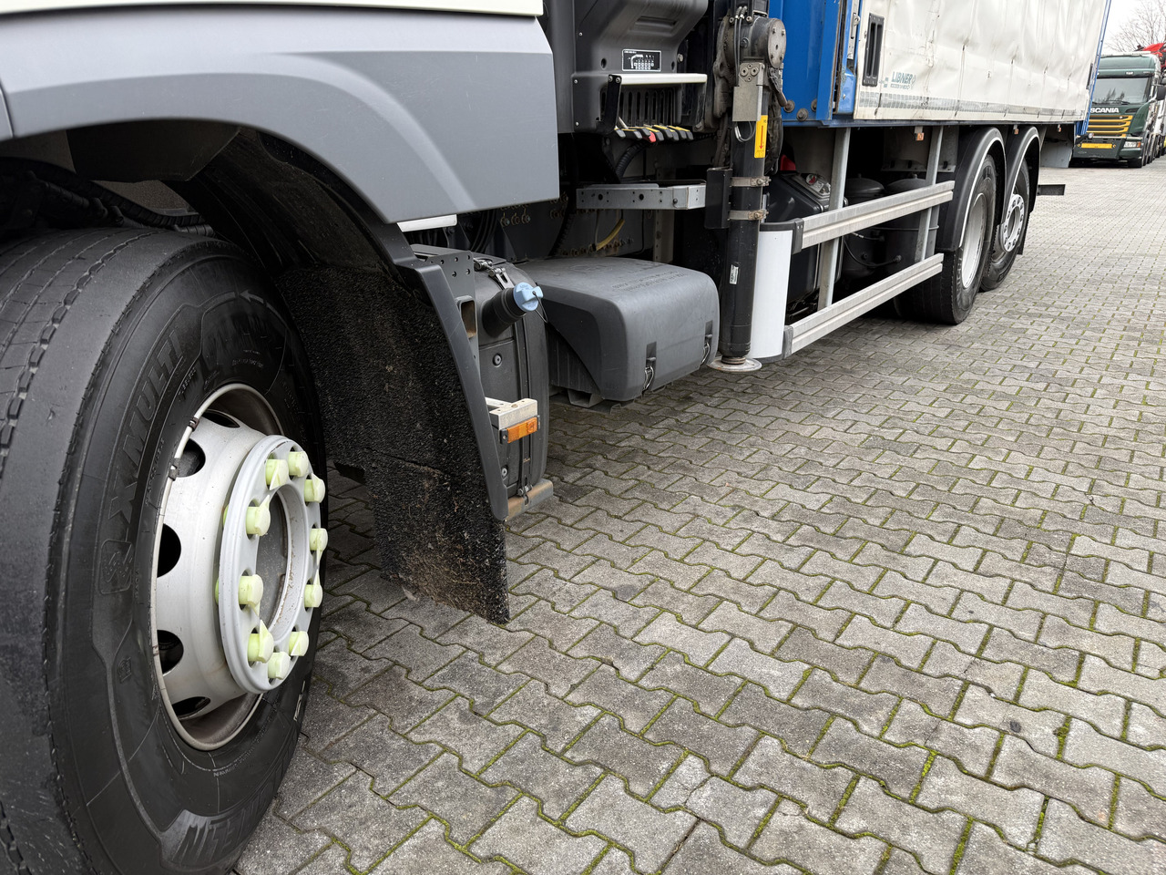 Daf XF480 6X2*4 Kran Hiab X-HiDuo 188 - Kamion sa dizalicom, Kamion sa ceradom: slika 3 Daf XF480 6X2*4 Kran Hiab X-HiDuo 188 - Kamion sa dizalicom, Kamion sa ceradom: slika 3