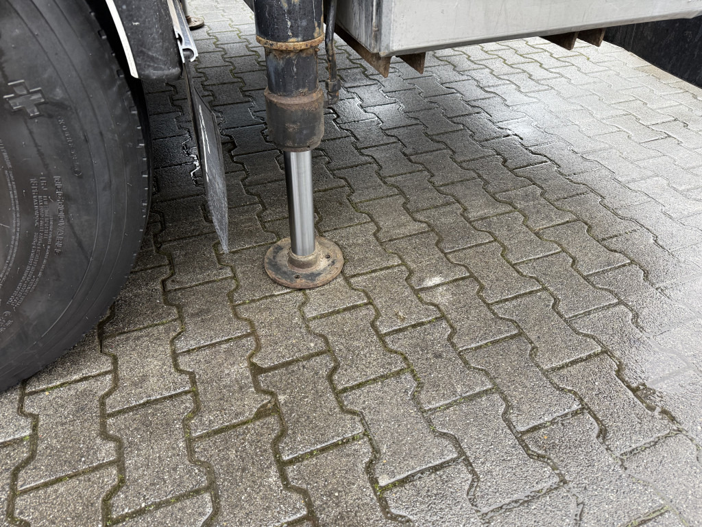 Volvo FH12 420 6X2 Kran PM 30025 bis 26.5 Meter - Druga mašina: slika 5 Volvo FH12 420 6X2 Kran PM 30025 bis 26.5 Meter - Druga mašina: slika 5