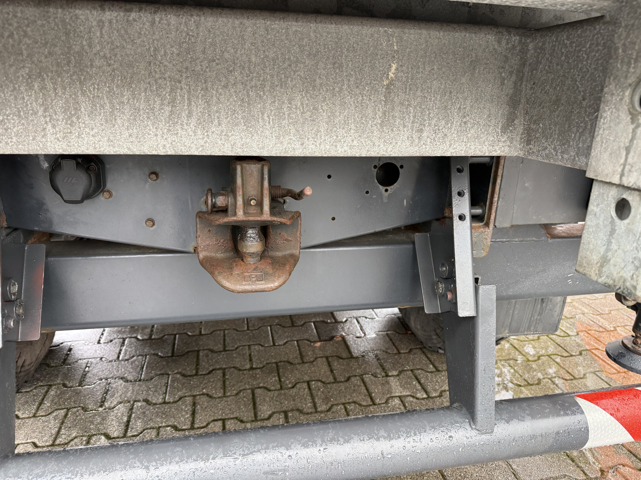 Iveco Daily 55S18W 4X4 Palfinger PK 7.501 - Dostavno vozilo s ravnom platformom: slika 5 Iveco Daily 55S18W 4X4 Palfinger PK 7.501 - Dostavno vozilo s ravnom platformom: slika 5