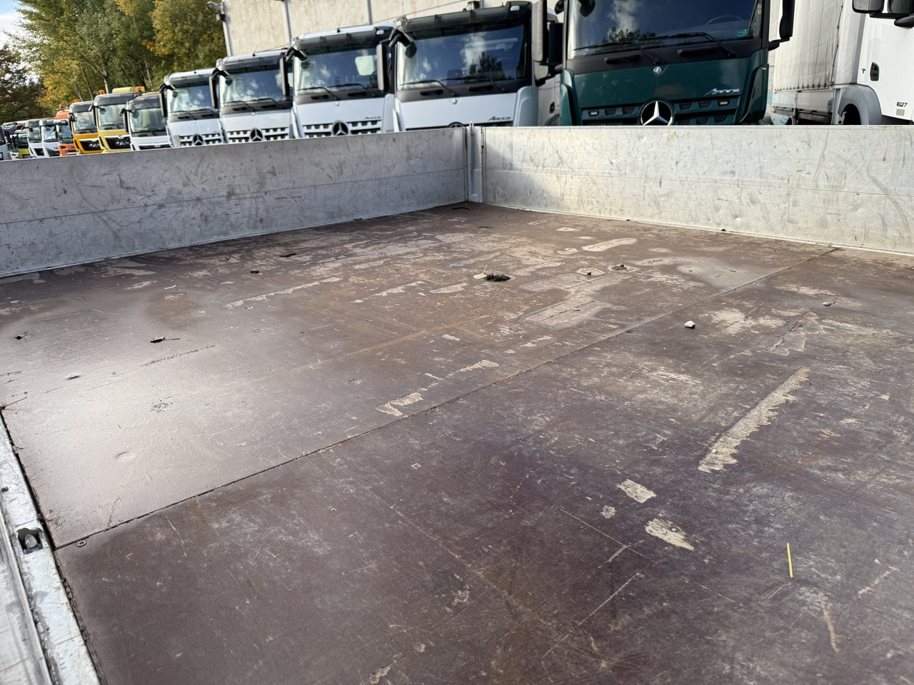 Iveco EuroCargo 75E16 Kran Hiab 055-2 - Kamion sa tovarnim sandukom, Kamion sa dizalicom: slika 3 Iveco EuroCargo 75E16 Kran Hiab 055-2 - Kamion sa tovarnim sandukom, Kamion sa dizalicom: slika 3