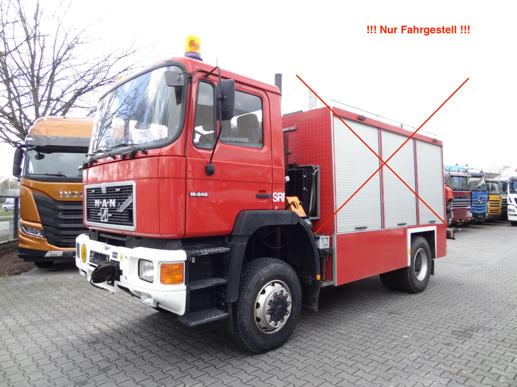 MAN F90 16.242 4X4 / Feuerwehr - Kamion sa golom šasijom i zatvorenom kabinom: slika 1 MAN F90 16.242 4X4 / Feuerwehr - Kamion sa golom šasijom i zatvorenom kabinom: slika 1