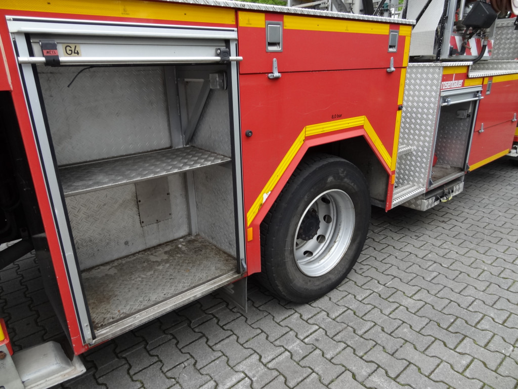 MAN L2000 18.284 Feuerwehr Bronto Skylift 27 Meter - Vazdušna platforma montirana na kamion: slika 5 MAN L2000 18.284 Feuerwehr Bronto Skylift 27 Meter - Vazdušna platforma montirana na kamion: slika 5