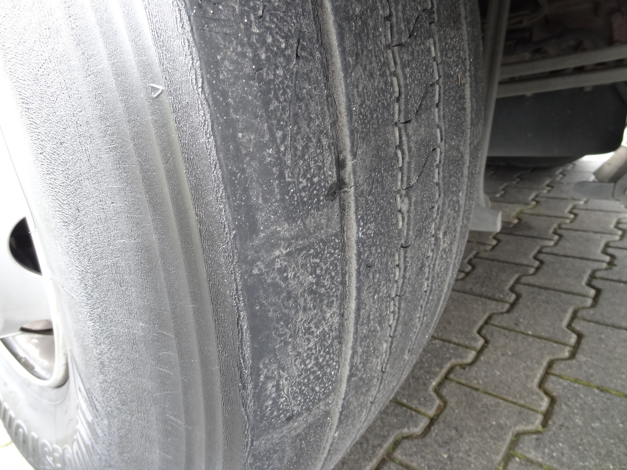 MAN TGS 26.320 6X4 BB mit Kran Fassi F175 - Kamion sa tovarnim sandukom, Kamion sa dizalicom: slika 4 MAN TGS 26.320 6X4 BB mit Kran Fassi F175 - Kamion sa tovarnim sandukom, Kamion sa dizalicom: slika 4