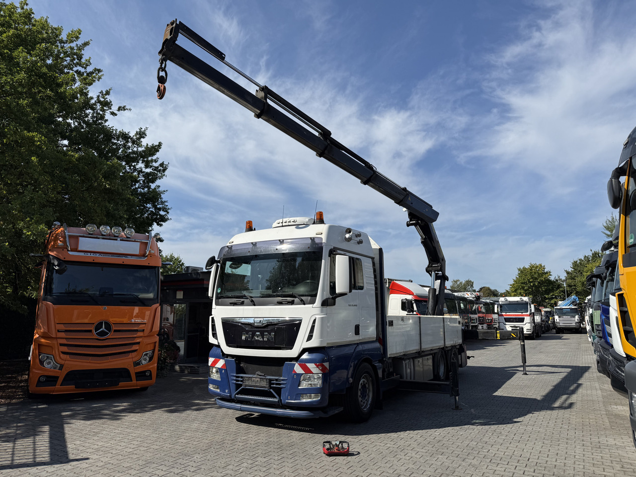 MAN TGX 26.440 6X2 Palfinger PK42502 - Kamion sa dizalicom, Kamion sa tovarnim sandukom: slika 1 MAN TGX 26.440 6X2 Palfinger PK42502 - Kamion sa dizalicom, Kamion sa tovarnim sandukom: slika 1