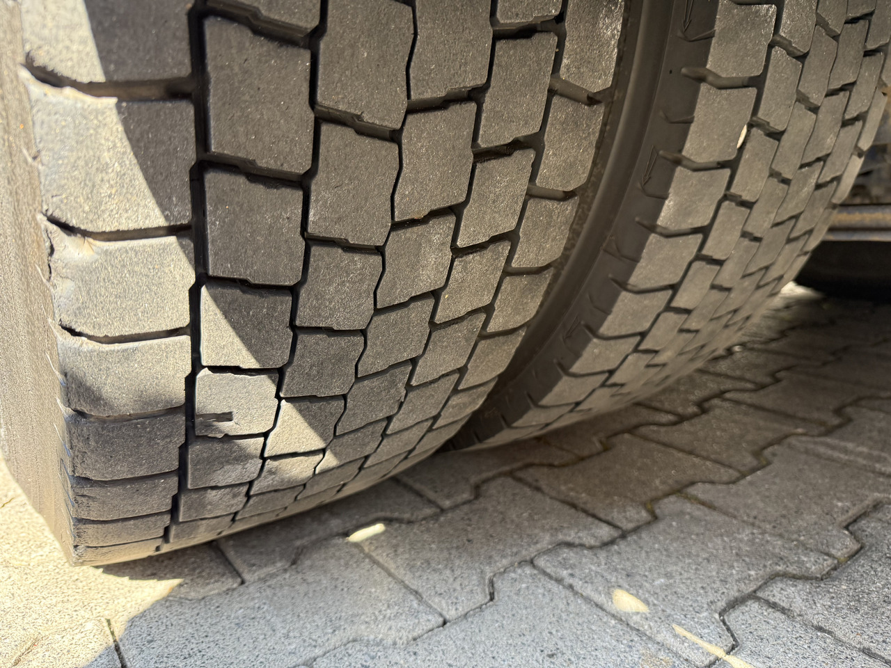 MAN TGX 26.440 6X2 Palfinger PK42502 - Kamion sa dizalicom, Kamion sa tovarnim sandukom: slika 5 MAN TGX 26.440 6X2 Palfinger PK42502 - Kamion sa dizalicom, Kamion sa tovarnim sandukom: slika 5